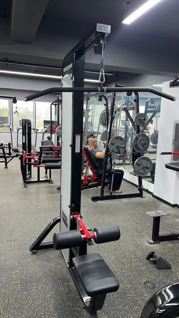 Cable Lat pulldown station